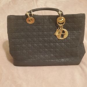 Dior purse